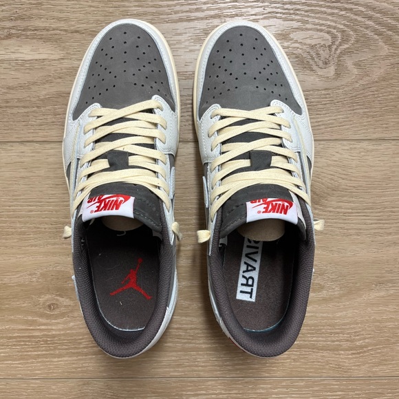 Nike Other - Travis Scott Reverse Mochas men’s size 8.5